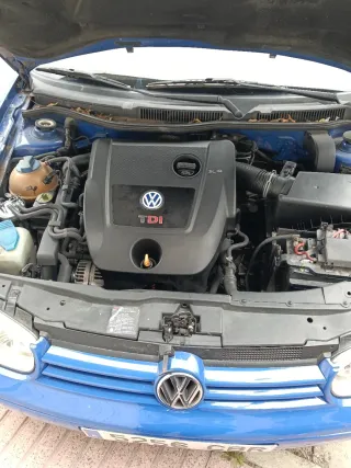 Volkswagen Golf 2004