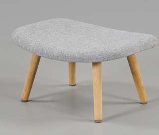 Sillón con reposapiés AAL 92 x HEE WELLING