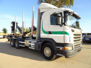 Scania R 440 - CAMION PLATAFORMA PARA TRONCOS