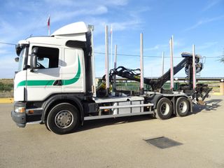 Scania R 440 - CAMION PLATAFORMA PARA TRONCOS
