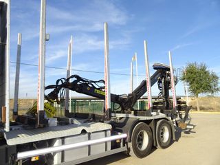 Scania R 440 - CAMION PLATAFORMA PARA TRONCOS