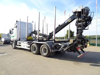 Scania R 440 - CAMION PLATAFORMA PARA TRONCOS