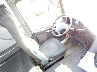 Scania R 440 - CAMION PLATAFORMA PARA TRONCOS