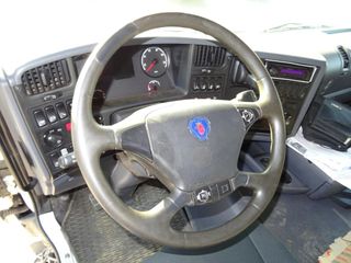 Scania R 440 - CAMION PLATAFORMA PARA TRONCOS