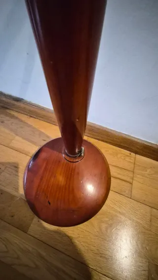 Perchero independiente vintage