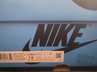 Nike Air Jordan 1 Retro High OG UNC Toe