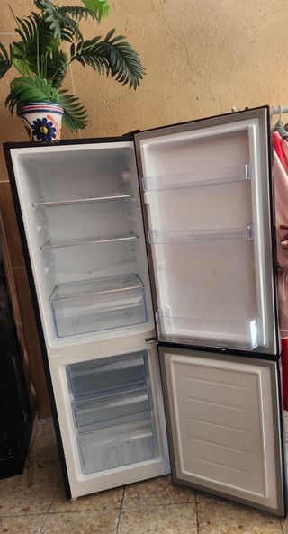 Se vende nevera en buen estado