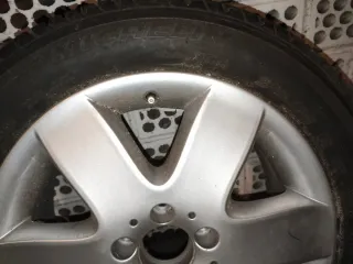 Llanta Mercedes Viano