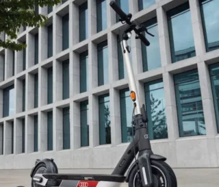 Patín Eléctrico Audi