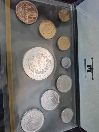 Estuche Moneda de París 1980 Flores de Coins