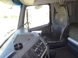Volvo FH 520 - CAMION CON CAJA ABIERTA