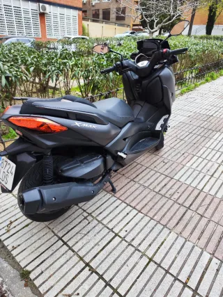 Yamaha Xmax 400 2020 24000km extras
