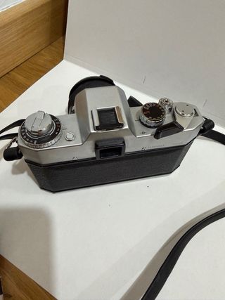 Cámara analógica Yashica FX-1 + Objetivo ML 50mm f