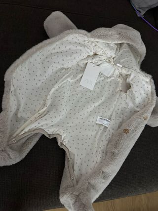 Mono bebé Zara peluche gris