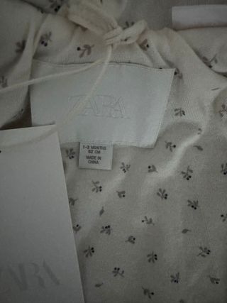 Mono bebé Zara peluche gris