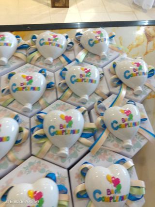 Bomboniera palloncino ceramica con portaconfetti