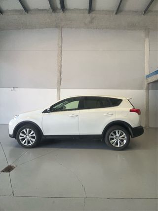 Toyota RAV4 2015