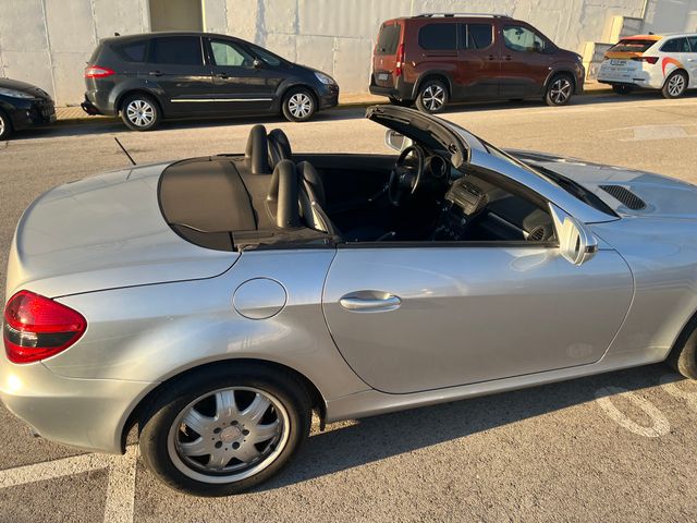 Mercedes-Benz SLK 200K AUT 2008 ETIQUETA C