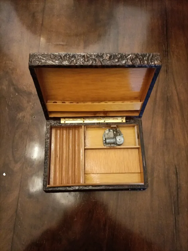 Caja de puros musical