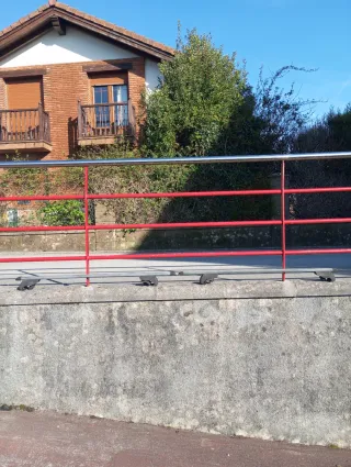 Barras universales de techo para baca.