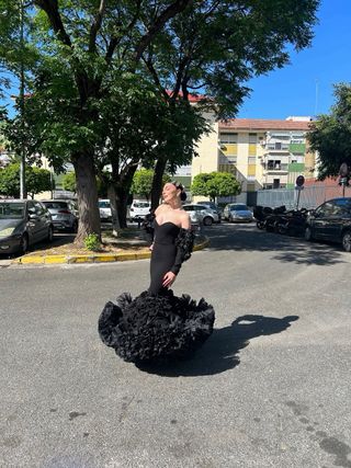 Traje Flamenca Negro Temporada 2025