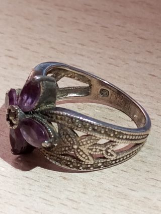 Anello antico in argento 925% e gemme di ametista