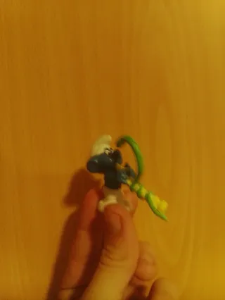 Pitufo con serpiente PVC no toxico