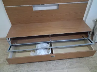 Mueble TV madera y metal