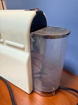 Cafetera Nespresso Blanca