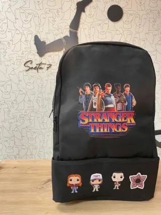 Mochila personalizada stranger things