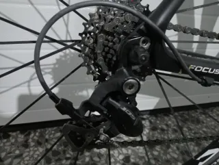 Bicicleta de carretera en perfecto estado