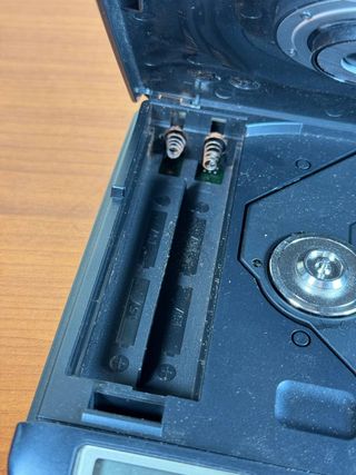 Aiwa DX-P50 Lettore di CD Portatile - Da Rivedere