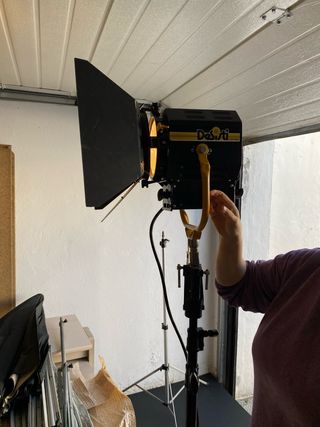 Foco Desisti Leonardo 310 + trípode desisti