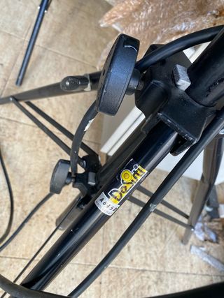 Foco Desisti Leonardo 310 + trípode desisti