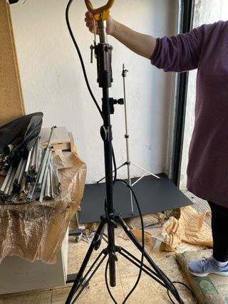 Foco Desisti Leonardo 310 + trípode desisti