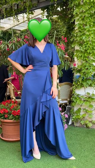 Vestido largo azul elegante para boda o evento