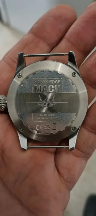 Reloj North Edge Mach SolarDrive.