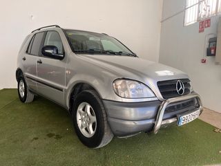 Mercedes-Benz Clase M 2001