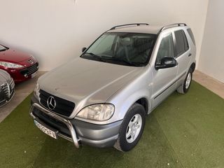 Mercedes-Benz Clase M 2001