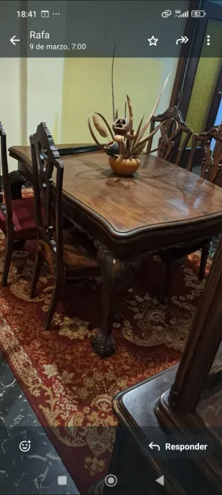 Mesa de comedor de madera maciza