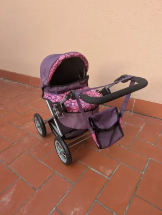 Cochecito de muñecas