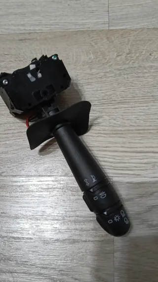 Mando intermitencia y luces Dacia.