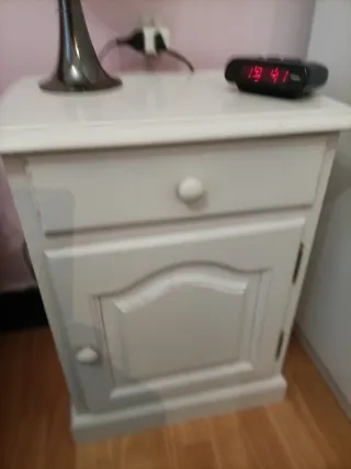 Mesilla auxiliar blanca