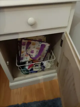 Mesilla auxiliar blanca