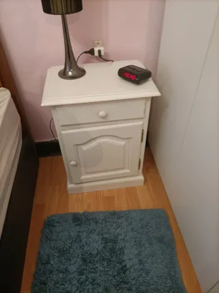 Mesilla auxiliar blanca