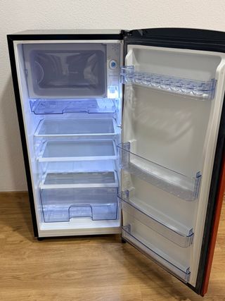 Nevera mediana HISENSE