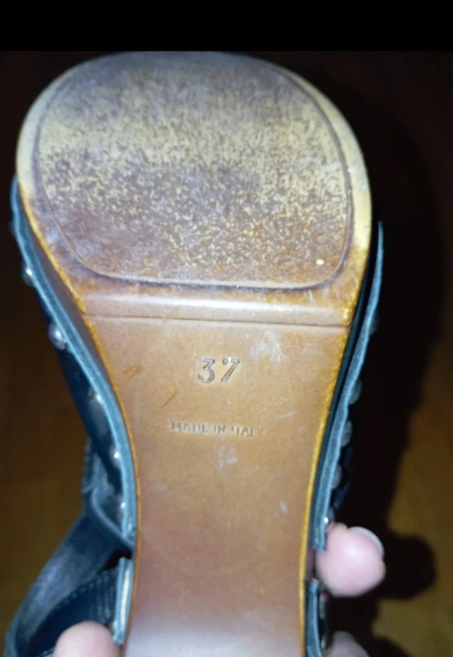 Sandali donna tacco legno borchie