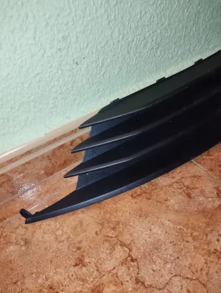 Rejilla Antiniebla Derecha Audi A3 8V