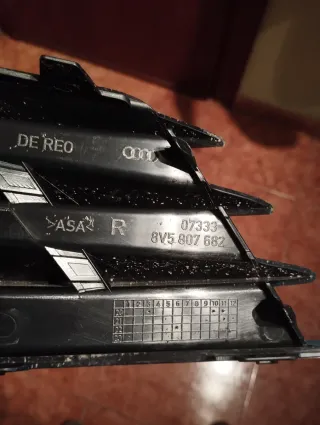 Rejilla Antiniebla Derecha Audi A3 8V