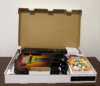 Guitar Hero World Tour con Chitarra Gioco per WII